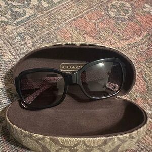 Coach Black Oversized Sunglasses Pink Signature Arms w/ Case